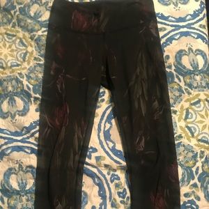 Sz 6 lululemon leggings